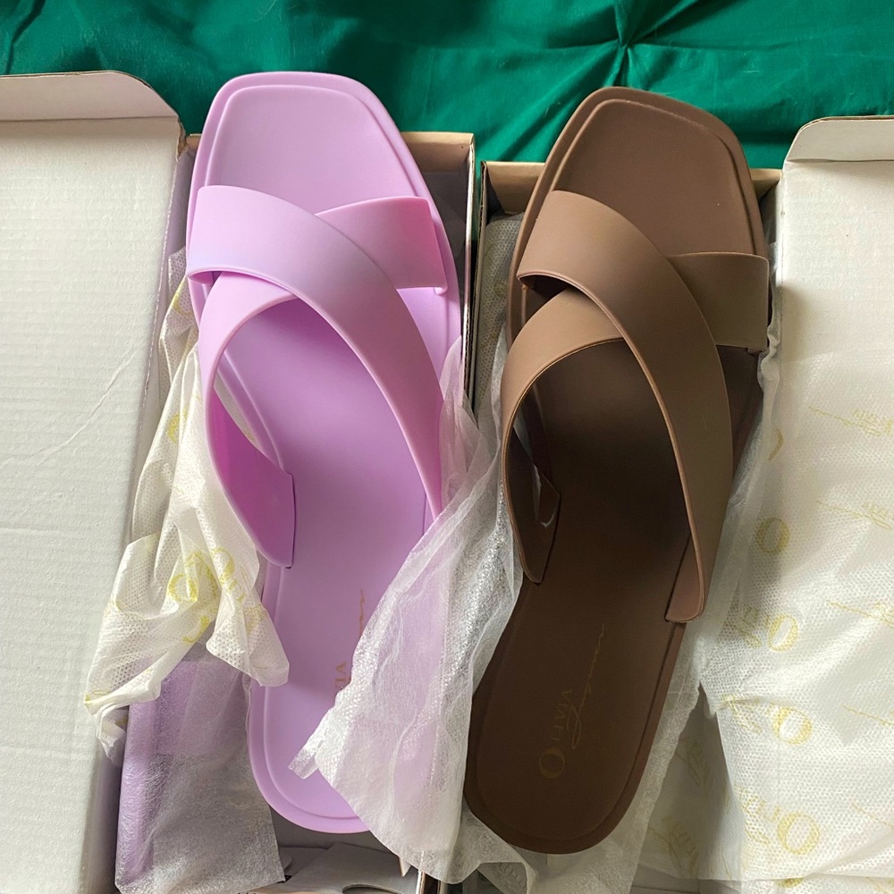 Women’s Cross-Strap Sandals in Lavender and Brown